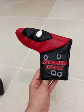 Deadpool Maximum Effort Red & Black Golf Putter Headcover